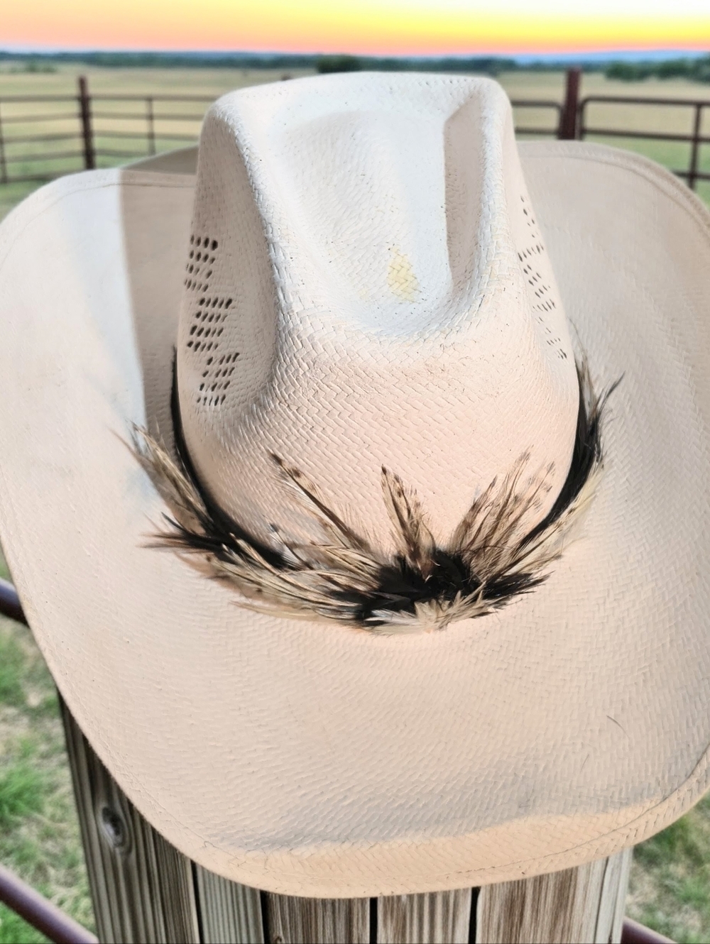 Men's Stetson Straw Cowboy Hat "Roadrunner" 7, Vintage With New Feather Hat Band - Picture 4 of 9